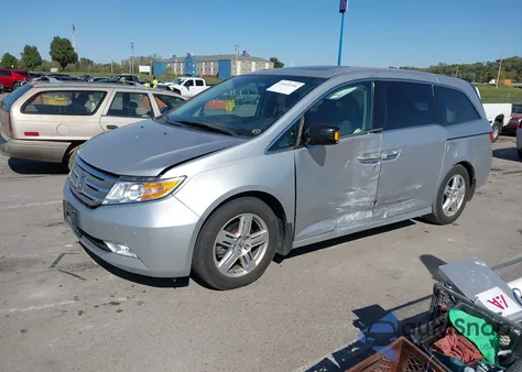 2013 Honda Odyssey Touring/Touring Elite from USA, damaged, VIN 5FNRL5H97DB035138